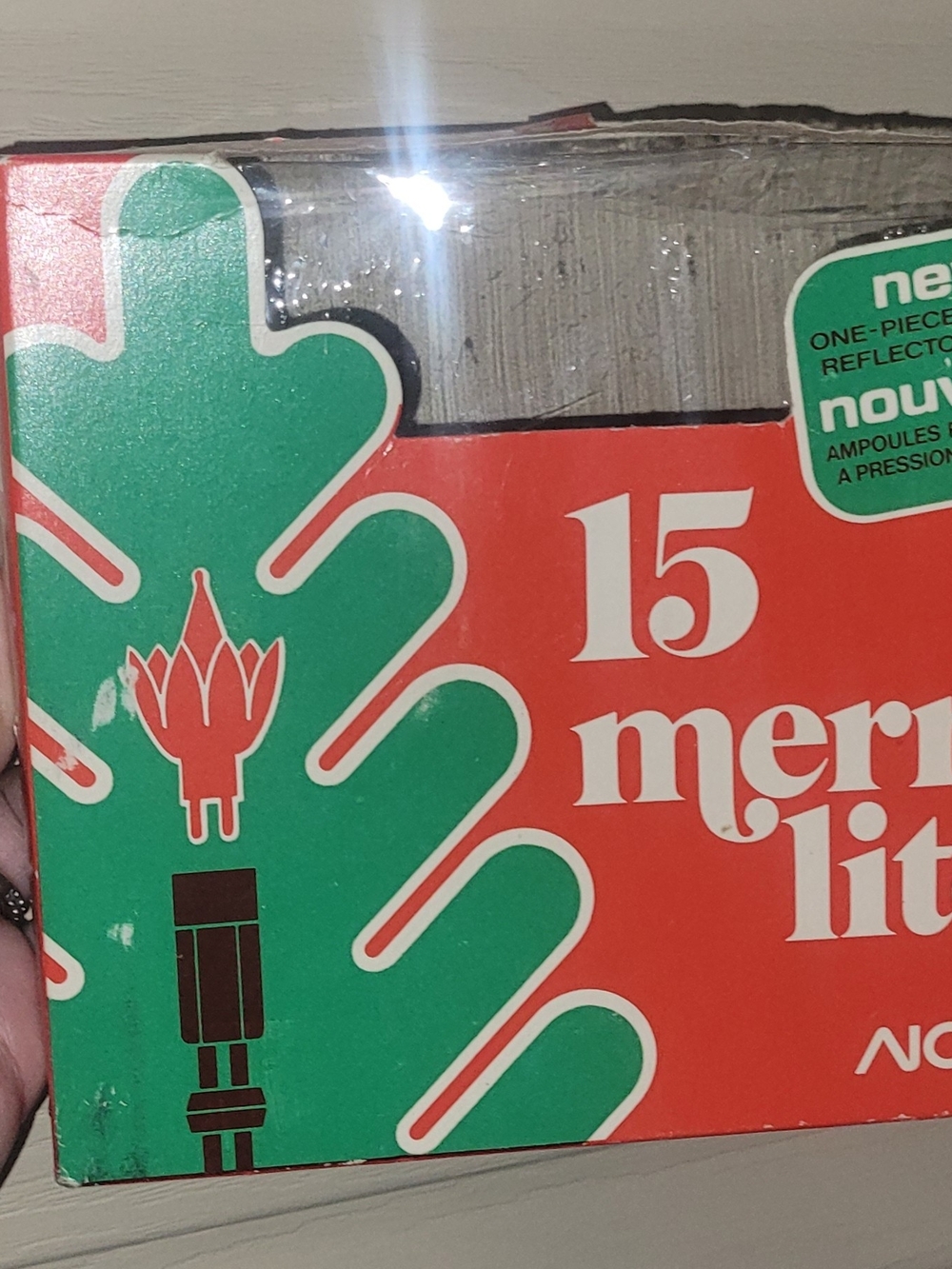 15 Merry Lights Vintage Holiday Box - Green & Red